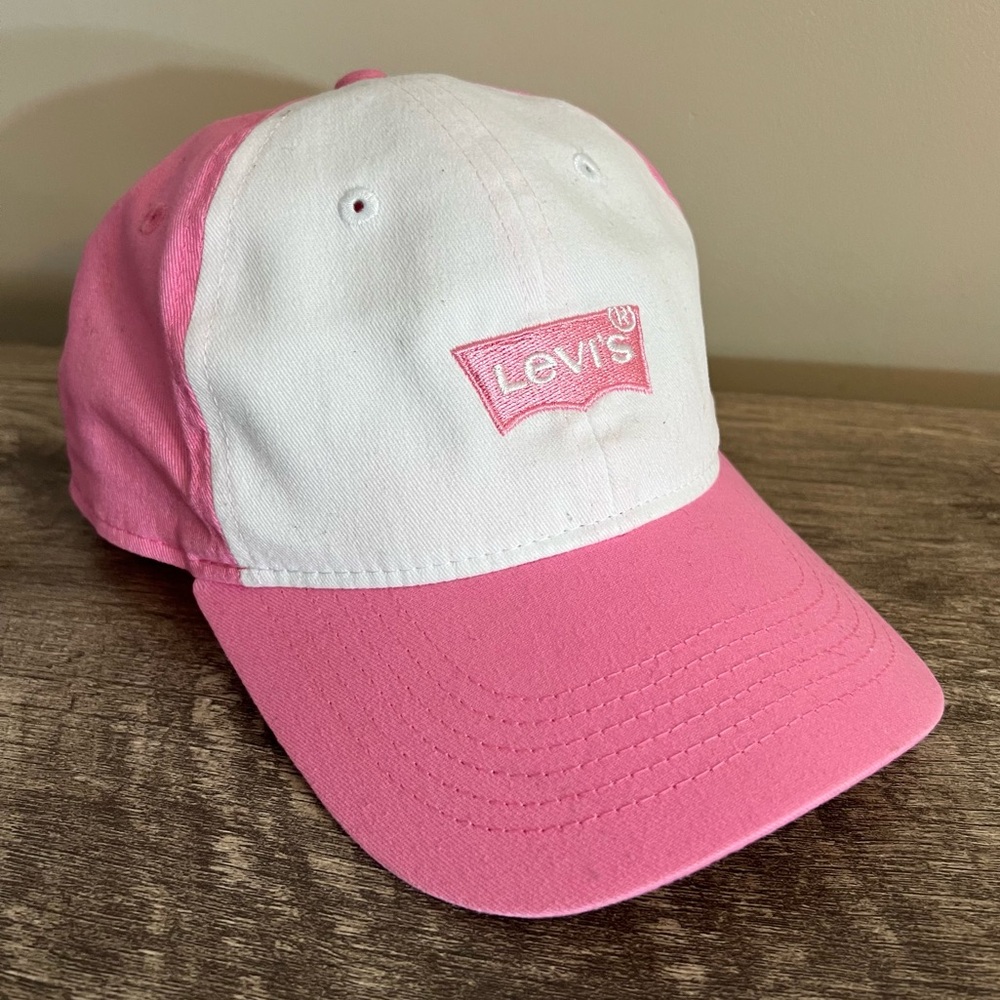 Levi’s Youth Size Pink White SnapBack Hat Cotton Adjustable